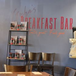 Gochas Breakfast Bar | Cascade - Decor