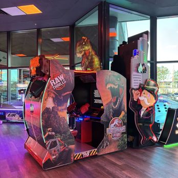 Lucky Strike Western Branch - Venues & Event Spaces Near Me - Chesapeake, Virginia Lucky Strike Western Branch - Venues & Event Spaces Near Me - Chesapeake, Virginia