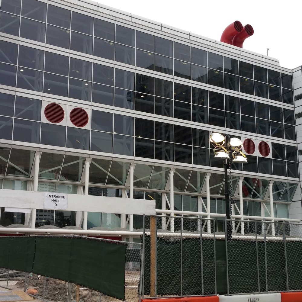George R Brown Convention Center - Tiny sign for entrance hall d - Shopping Centers Near Me - Houston, Texas