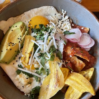 Del Cielo - Chilaquiles Rojos - Breakfast & Brunch Near Me - Tulum, ROO Del Cielo - Chilaquiles Rojos - Breakfast & Brunch Near Me - Tulum, ROO