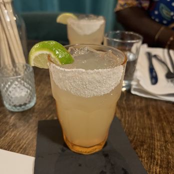 Bar Peached - Cocktail Bars Near Me - Austin, Texas