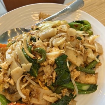 Supa Thai - Pad kee mao beef - Thai Near Me - Kapolei, Hawaii