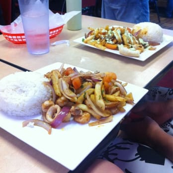 El Pollo Imperial - Saltado de mariscos - Peruvian Near Me - Long Beach, California El Pollo Imperial - Saltado de mariscos - Peruvian Near Me - Long Beach, California