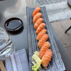 Paperfish Sushi - Salmon Sake Nigiri