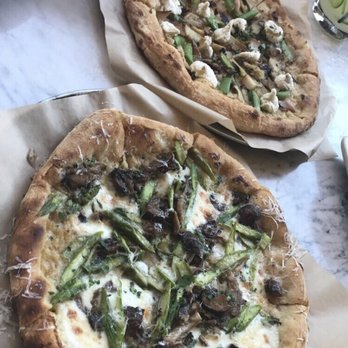 True Food Kitchen - Wild Mushroom and Roasted Artichoke Pizza's - Vegetarian Near Me - Pasadena, California True Food Kitchen - Wild Mushroom and Roasted Artichoke Pizza's - Vegetarian Near Me - Pasadena, California