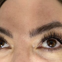 Abundance Beauty Salon & Lash Studio  - Classic set