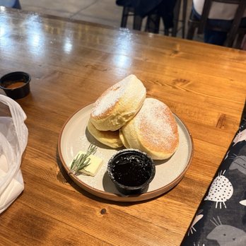 Cake de Partie - Original souffle. Smelled and tasted nasty. - Coffee & Tea Near Me - San Diego, California