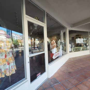 Sunny Days - Front - Women's Clothing Near Me - Palm Springs, California Sunny Days - Front - Women's Clothing Near Me - Palm Springs, California