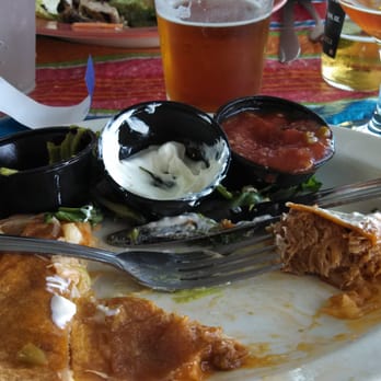 The Beachead - Newport Storm IPA and Cooper River Ale on right are both on tap. The pulled pork quesadilla is amazing - Seafood Near Me - Block Island, Rhode Island