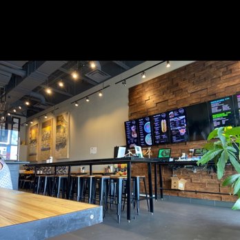 KÒI - Dining room - Ramen Near Me - Laval, Quebec KÒI - Dining room - Ramen Near Me - Laval, Quebec