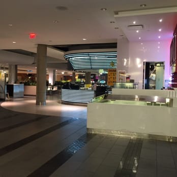 Dine on 3 - the lobby of a hotel - Food Court Near Me - Toronto, Ontario