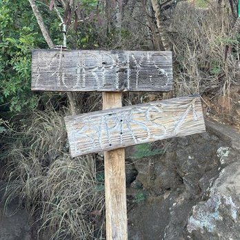 Koko Crater Trail - Hiking Near Me - Honolulu, Hawaii