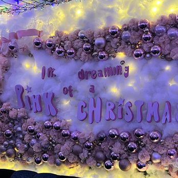 Frosty's Christmas Bar - Pop-Up Restaurants Near Me - New York, New York Frosty's Christmas Bar - Pop-Up Restaurants Near Me - New York, New York