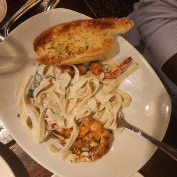 Pappadeaux Seafood Kitchen - Shrimp Fettuccine - Cajun/Creole Near Me - Marietta, Georgia Pappadeaux Seafood Kitchen - Shrimp Fettuccine - Cajun/Creole Near Me - Marietta, Georgia