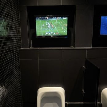 Real Sports - Sports Bars Near Me - Toronto, Ontario Real Sports - Sports Bars Near Me - Toronto, Ontario