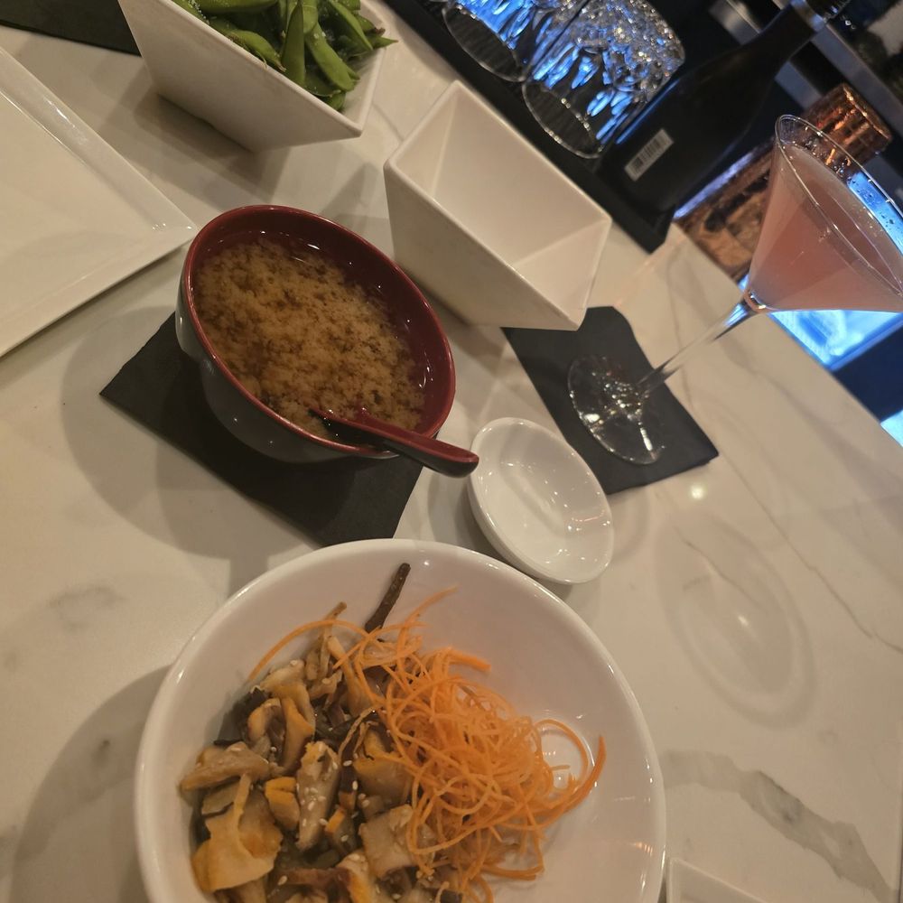 Edoko Sushi & Robata - Sushi Bars Near Me - Richardson, Texas