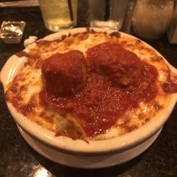 Papa Frank's - Baked lasagna with meatballs
