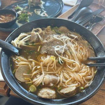 Bun Mee - Bun Tea - P5 Brisket and Meatball pho - Vietnamese Near Me - Shakopee, Minnesota Bun Mee - Bun Tea - P5 Brisket and Meatball pho - Vietnamese Near Me - Shakopee, Minnesota
