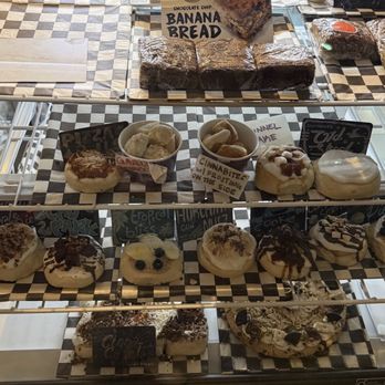 Cinnaholic - Bakeries Near Me - Los Angeles, California Cinnaholic - Bakeries Near Me - Los Angeles, California