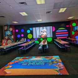 Chuck E. Cheese