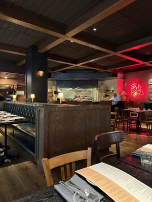 Little West Tavern by null