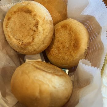 PGN Crab House - Homemade steaming hot rolls, so good! - Seafood Near Me - Ocean City, Maryland