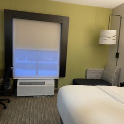 Holiday Inn Express & Suites Clear Spring