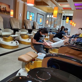 Pro Nails - Pedicure area w super comfy seats that give great massages - Nail Salons Near Me - Ocala, Florida Pro Nails - Pedicure area w super comfy seats that give great massages - Nail Salons Near Me - Ocala, Florida