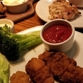 Outback Steakhouse - Kids chicken tenders and broccoli - Steakhouses Near Me - California, Maryland Outback Steakhouse - Kids chicken tenders and broccoli - Steakhouses Near Me - California, Maryland