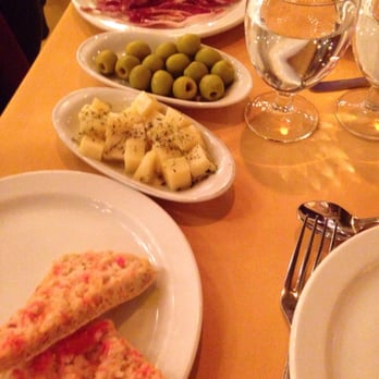 Tablao de Carmen - Good tapas - Tablao Flamenco Near Me - Barcelona, B Tablao de Carmen - Good tapas - Tablao Flamenco Near Me - Barcelona, B