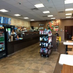 Dunkin' - service counter