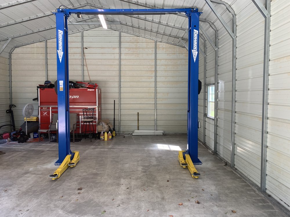 GARAGE 7438 White Oak River Rd, Maysville, North Carolina