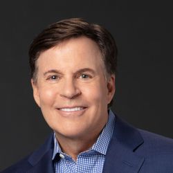 TBS Superstation - Why all the hate on Bob Costas during the MLB playoffs? Sure he's erudite but he doesn't scream and there are no idiotic catch phrases.