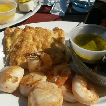 Rusty Anchor Restaurant - Fishermen plater ... so good! - Seafood Near Me - Pleasant Bay, Nova Scotia