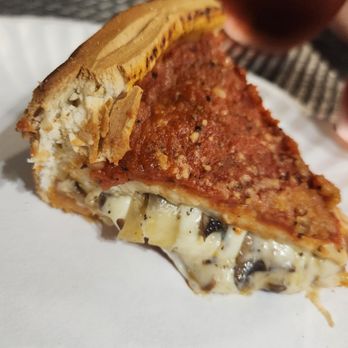Giordano's - Chicago Classic- Deep Dish - Pizza Near Me - Orlando, Florida