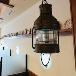 Eastchester Fish Gourmet - Interior