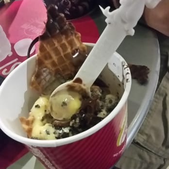 Menchies - Ice Cream & Frozen Yogurt Near Me - Miami, Florida Menchies - Ice Cream & Frozen Yogurt Near Me - Miami, Florida