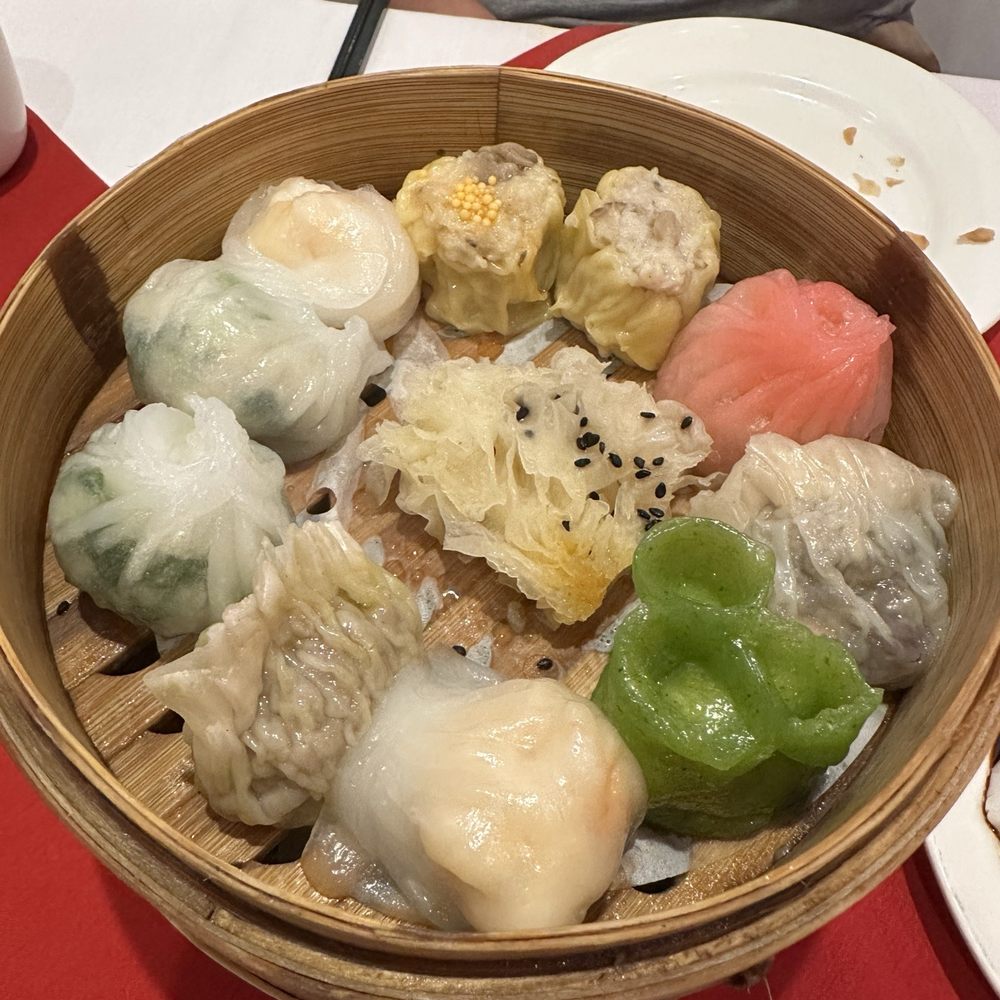 Dim Sum Go Go - Seafood/Meat Dim Sum Platter (10 pcs) - Dim Sum Near Me - New York, New York Dim Sum Go Go - Seafood/Meat Dim Sum Platter (10 pcs) - Dim Sum Near Me - New York, New York
