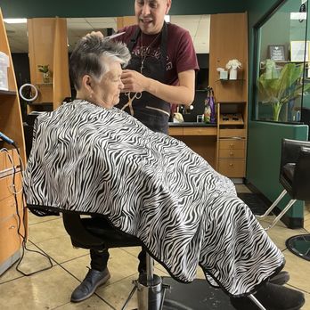 24K Beauty Bar - SCAMMER - Hair Salons Near Me - Palm Springs, California 24K Beauty Bar - SCAMMER - Hair Salons Near Me - Palm Springs, California