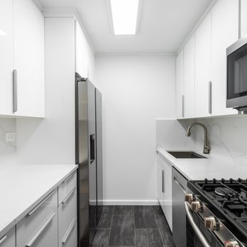 Metropolitan Painting and Contracting - New Kitchen - General Contractors Near Me - Mineola, New York Metropolitan Painting and Contracting - New Kitchen - General Contractors Near Me - Mineola, New York