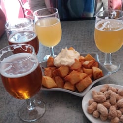 Bar Emiliano - Bravas y Turia, junto al Júcar