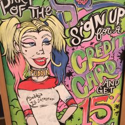Hot Topic - 8/27/16. Saturday afternoon. Nice artwork by staff!!