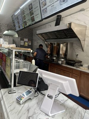 Baraka Shawarma Tucker by null