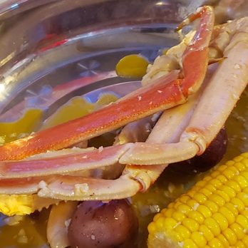 Macon Crab House - What you get when you dump out your bag - Seafood Near Me - Macon, Georgia