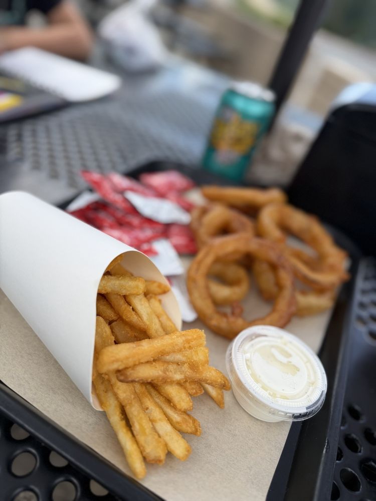 Famburger Famburger