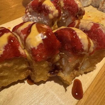 Tomo 7 Sushi - Delicious 71 Freeway Roll - Sushi Bars Near Me - Chino Hills, California Tomo 7 Sushi - Delicious 71 Freeway Roll - Sushi Bars Near Me - Chino Hills, California
