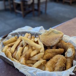 Pribnow's Maple Inn
