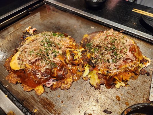 Namba Okonomiyaki Ajinoya Honten by null