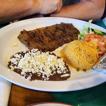 Chilango's Seafood Restaurant - a plate of food - Seafood Near Me - Kenner, Louisiana
