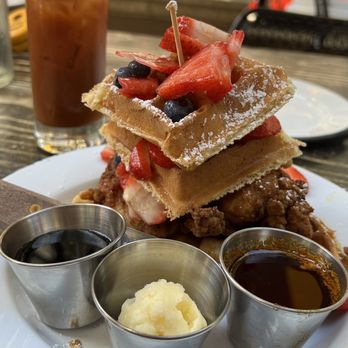 Batch & Brine - Chicken & Waffles - Burgers Near Me - Lafayette, California